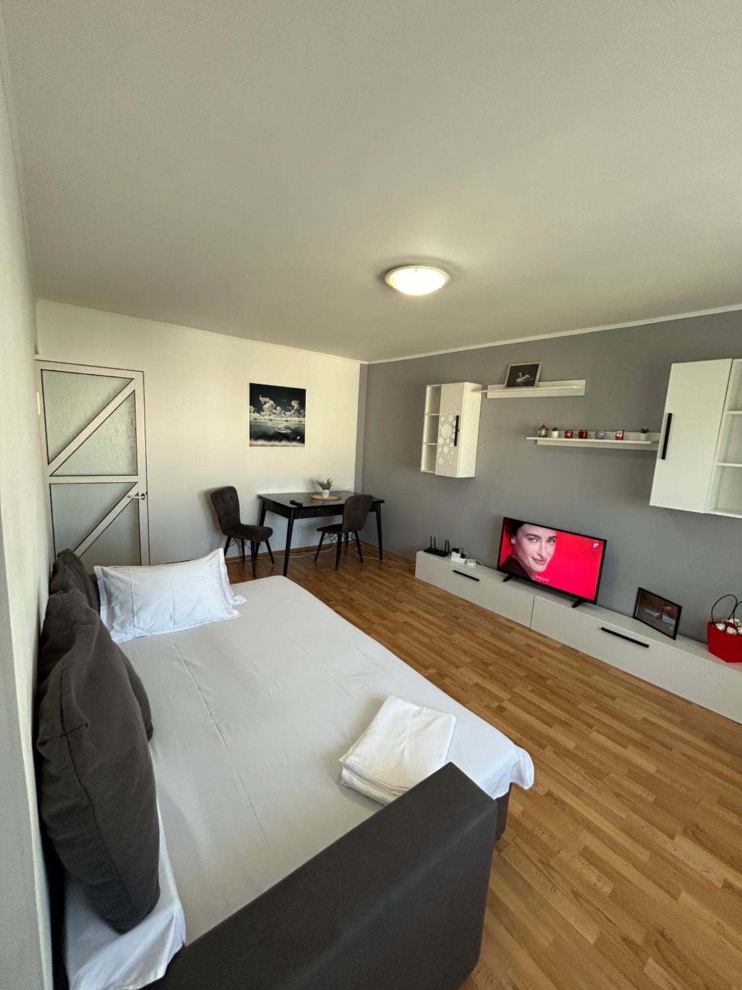 Sj Apartment Тульча Екстер'єр фото